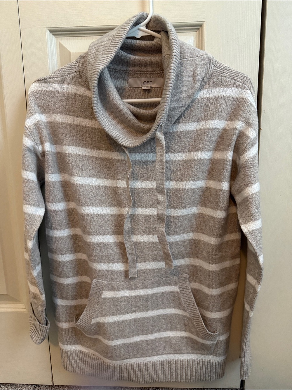LOFT Men’s Cream & Gray Striped Turtleneck Drawstring Sweater